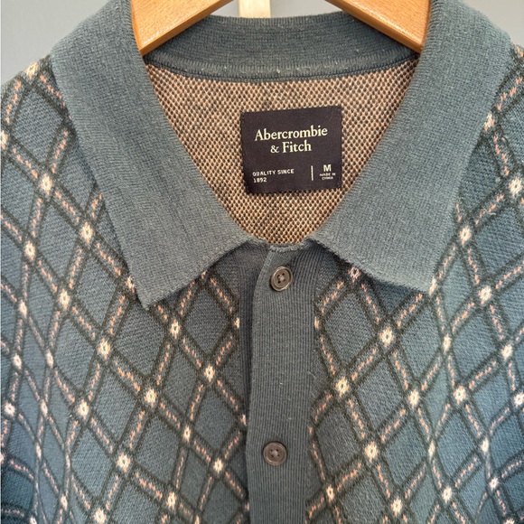 Abercrombie & Fitch Cardigan Polo - Picture 2 of 3